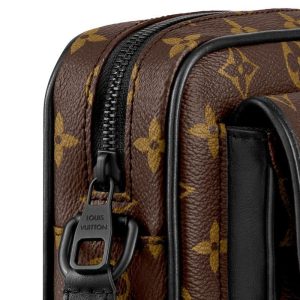 LOUIS VUITTON クリストファー・ウエアラブル ウォレット Ref:M69404